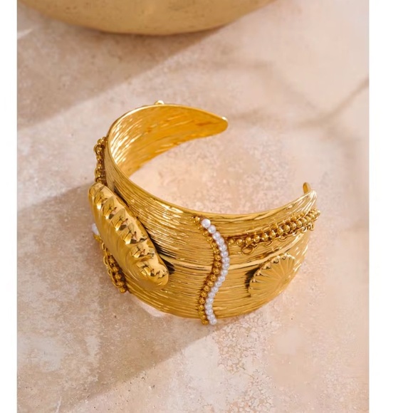 Anthropologie Gold Textured Cuff Bracelet with Pearl Detail - Picture 5 of 16